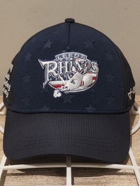 Leeds Rhinos British Rugby League Performance Snapback Hat - OSFA - Like New
